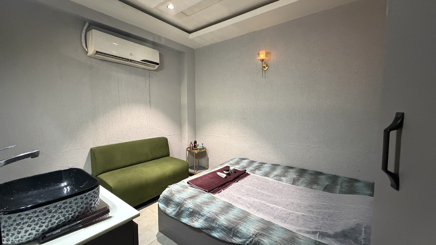 Maharaja Dry Room at Blossom Spa